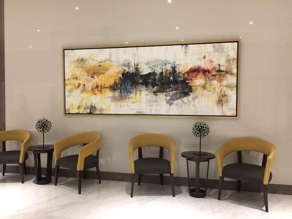Eighty One Newport Boulevard Manila Exterior photo