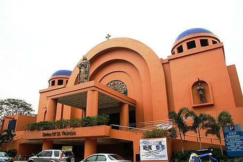 Eighty One Newport Boulevard Manila Exterior photo